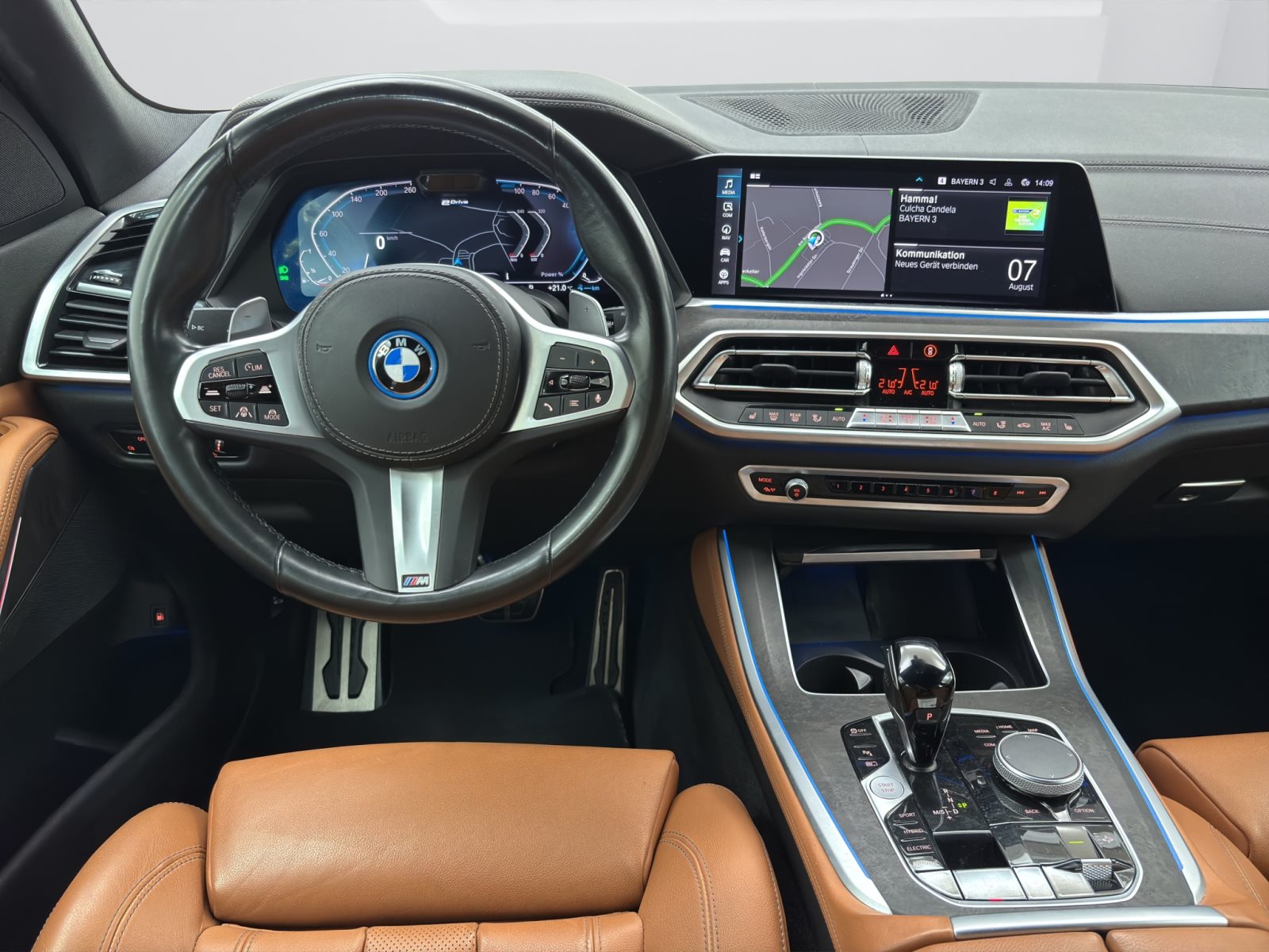 Fahrzeugabbildung BMW X5 xDrive45e [M Sport, DA Prof., HUD, AHK, HiFi]