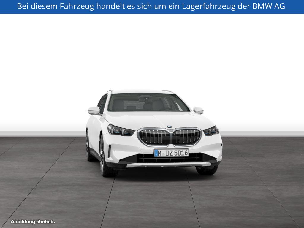 Fahrzeugabbildung BMW 540d xDrive Touring