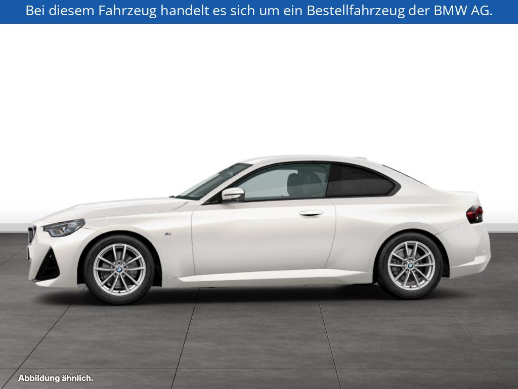 Fahrzeugabbildung BMW 218i Coupé