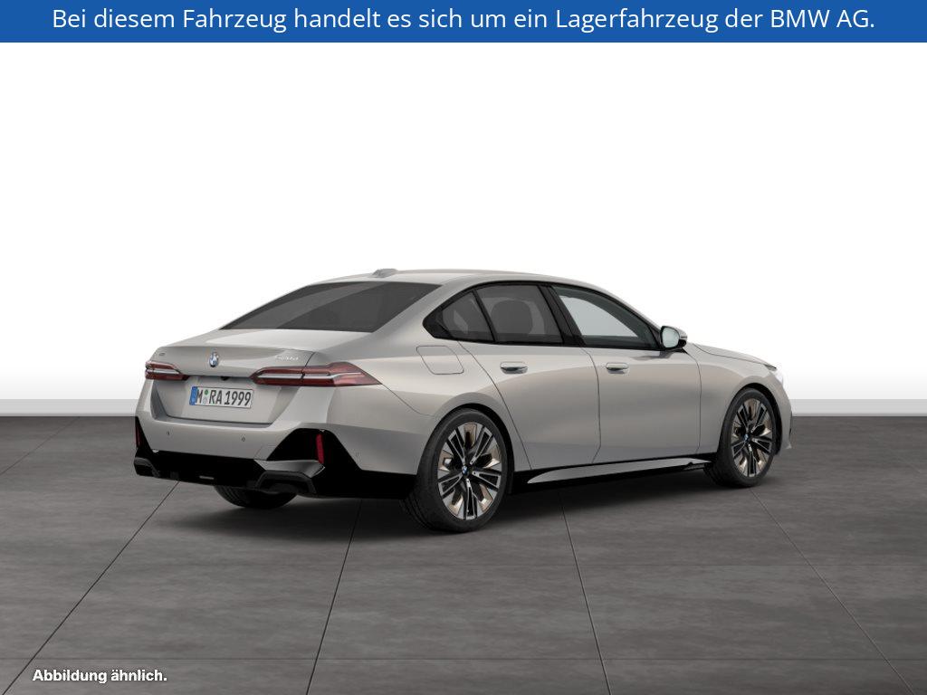 Fahrzeugabbildung BMW 520d xDrive Limousine