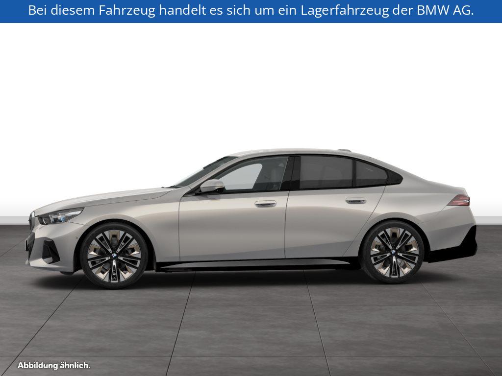 Fahrzeugabbildung BMW 520d xDrive Limousine
