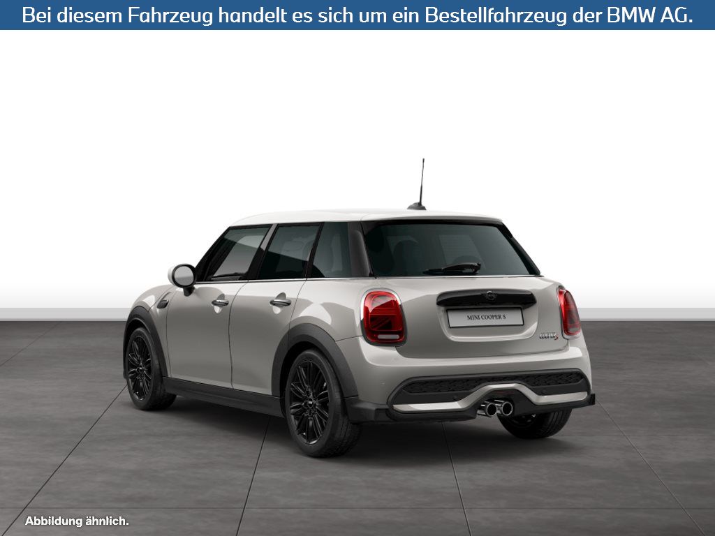 Fahrzeugabbildung MINI Cooper S 5-Türer