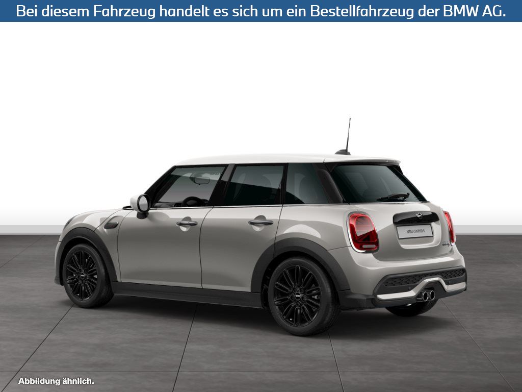 Fahrzeugabbildung MINI Cooper S 5-Türer