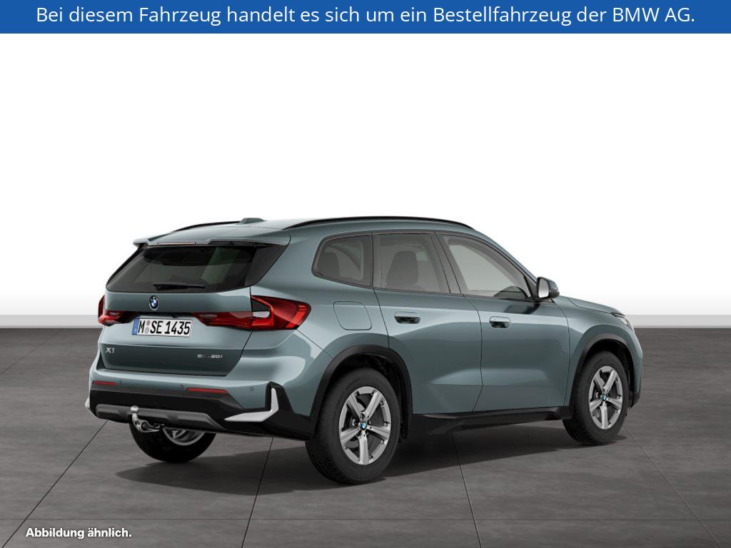 Fahrzeugabbildung BMW X1 sDrive20i