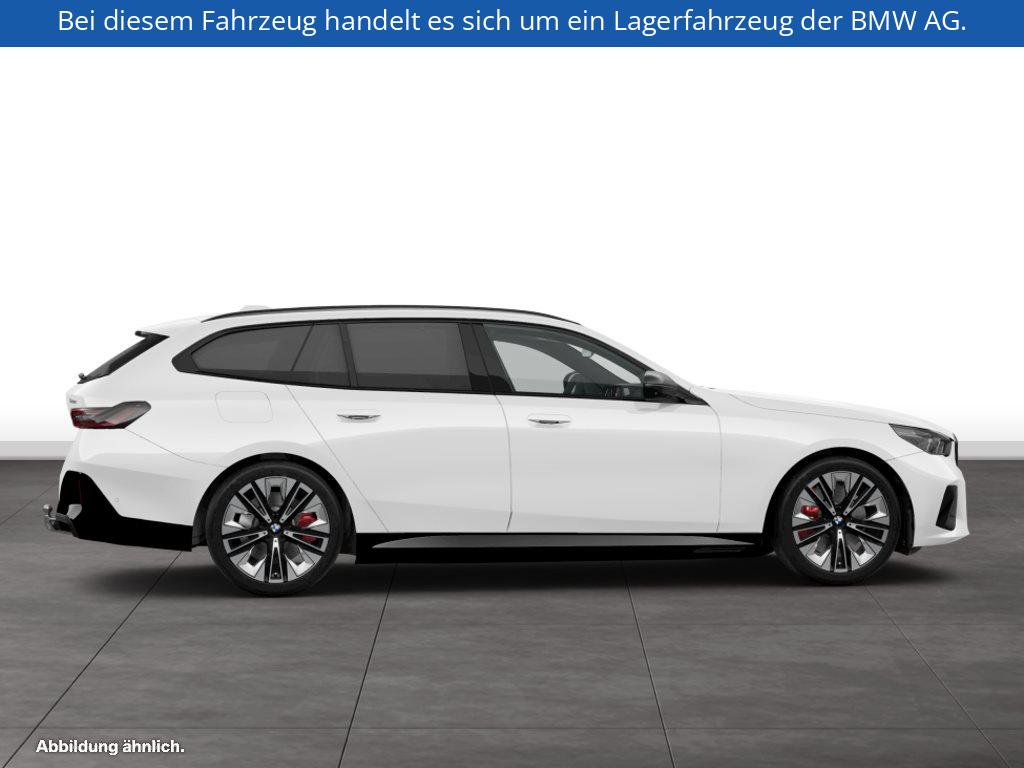 Fahrzeugabbildung BMW 550e xDrive Touring