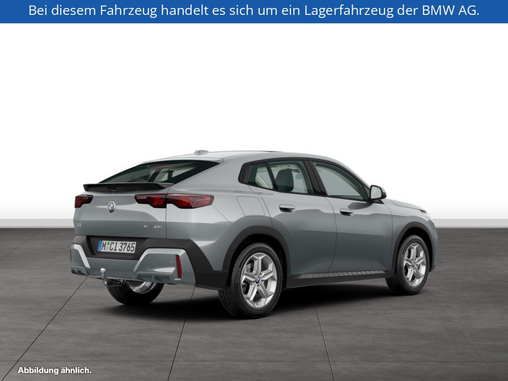 Fahrzeugabbildung BMW X2 sDrive20i