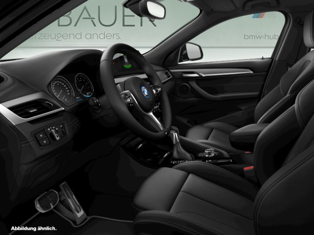 Fahrzeugabbildung BMW X2 xDrive25e [M Sport, HUD, ACC, RFK, LED, SHZ]