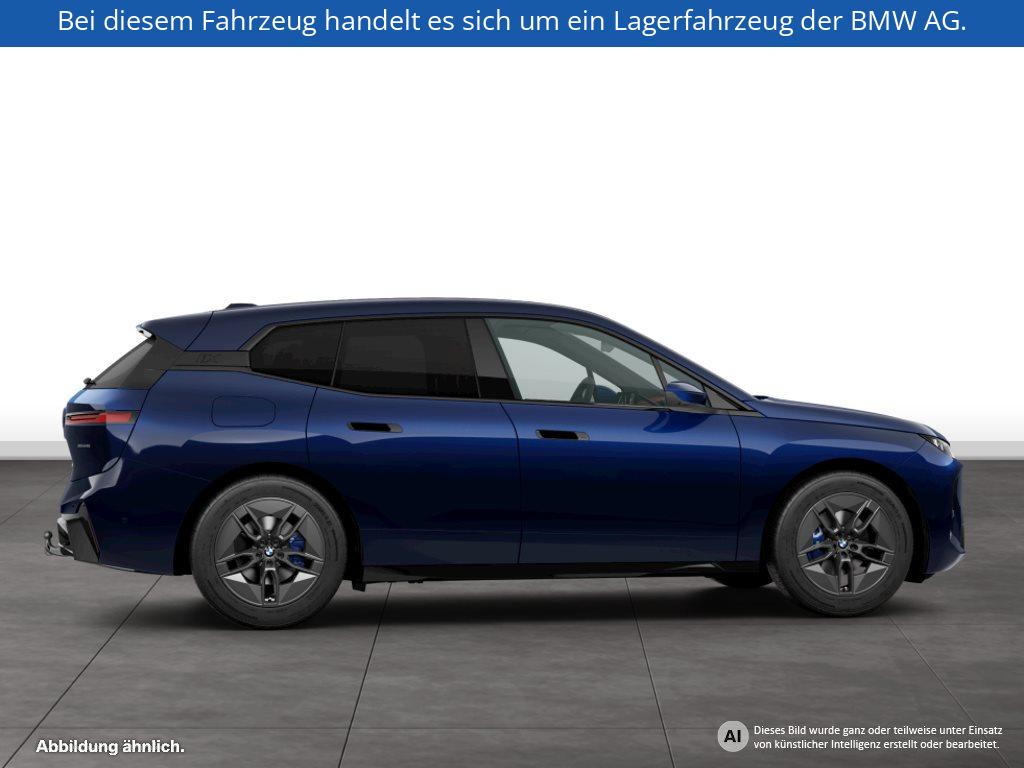 Fahrzeugabbildung BMW iX xDrive45