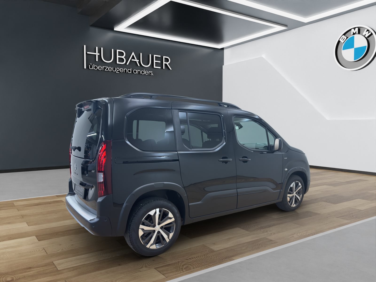 Fahrzeugabbildung Peugeot Rifter 1.2 PureTech 130 [ACC, RFK, SHZ, 17 LMR]