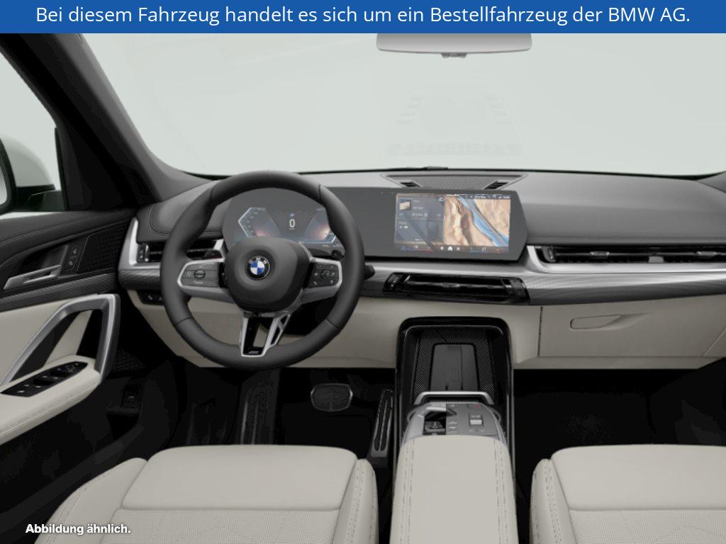 Fahrzeugabbildung BMW X1 sDrive20i
