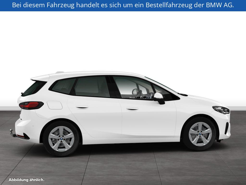 Fahrzeugabbildung BMW 220i Active Tourer