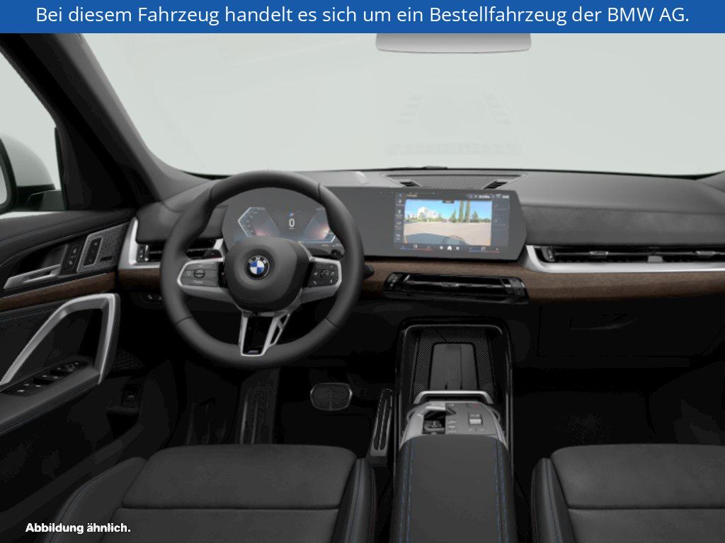 Fahrzeugabbildung BMW X1 sDrive20i