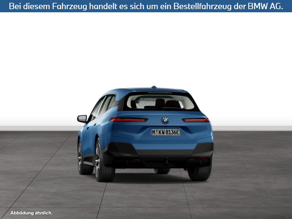 Fahrzeugabbildung BMW iX xDrive40