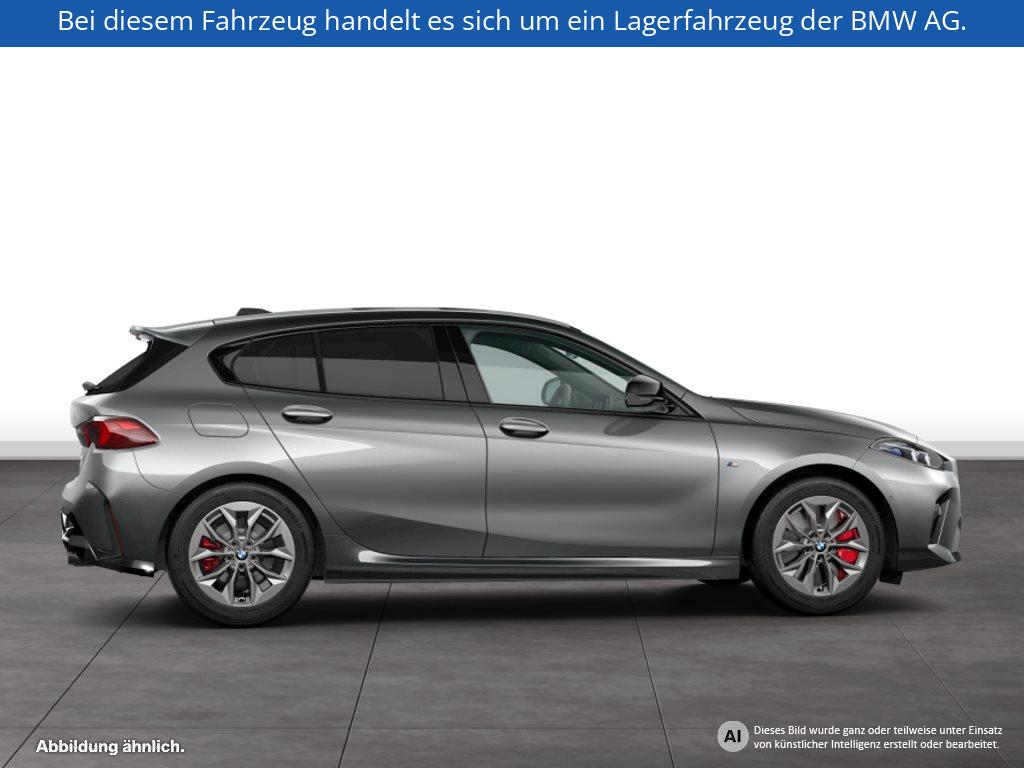 Fahrzeugabbildung BMW M135 xDrive