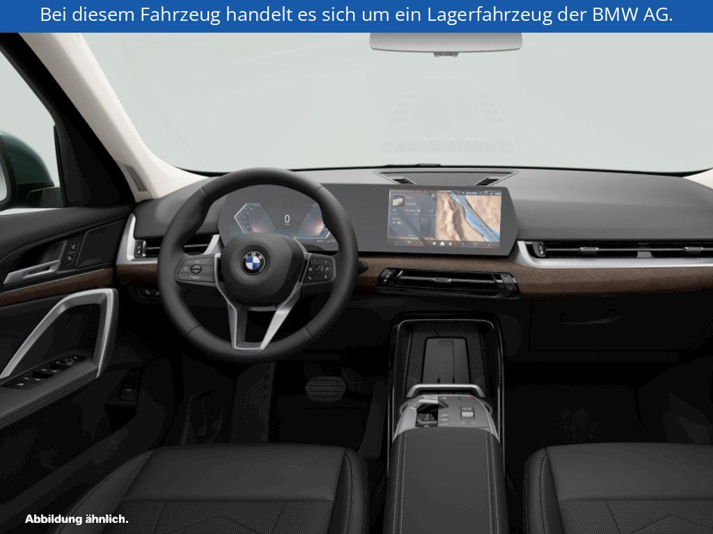 Fahrzeugabbildung BMW X1 sDrive20i