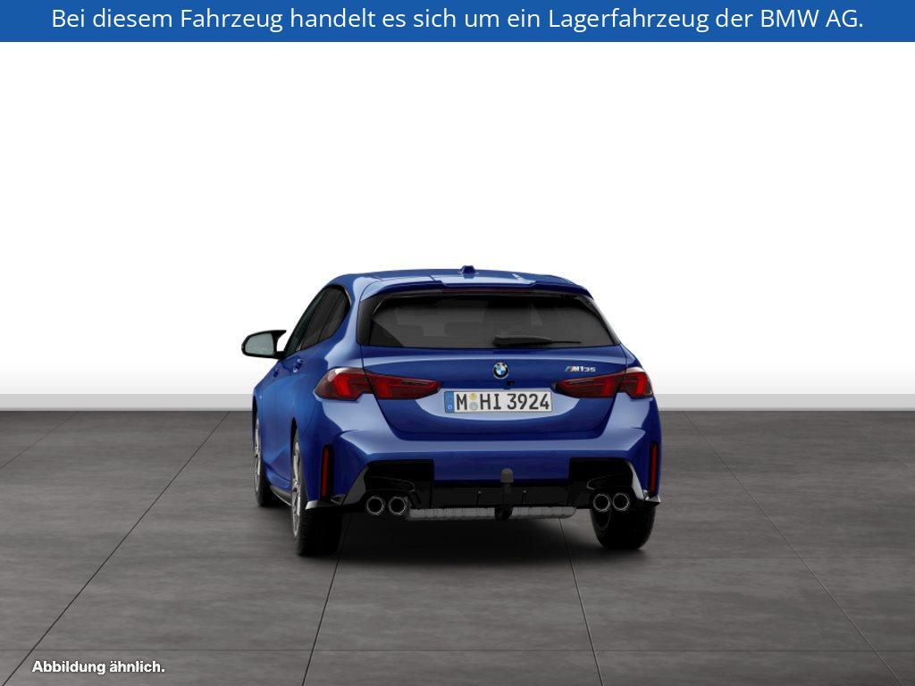 Fahrzeugabbildung BMW M135 xDrive