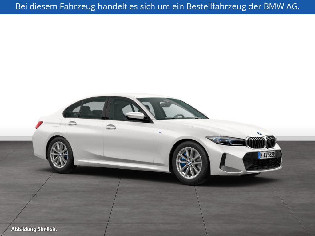 Fahrzeugabbildung BMW 330e xDrive Limousine