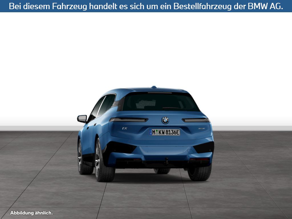 Fahrzeugabbildung BMW iX xDrive40