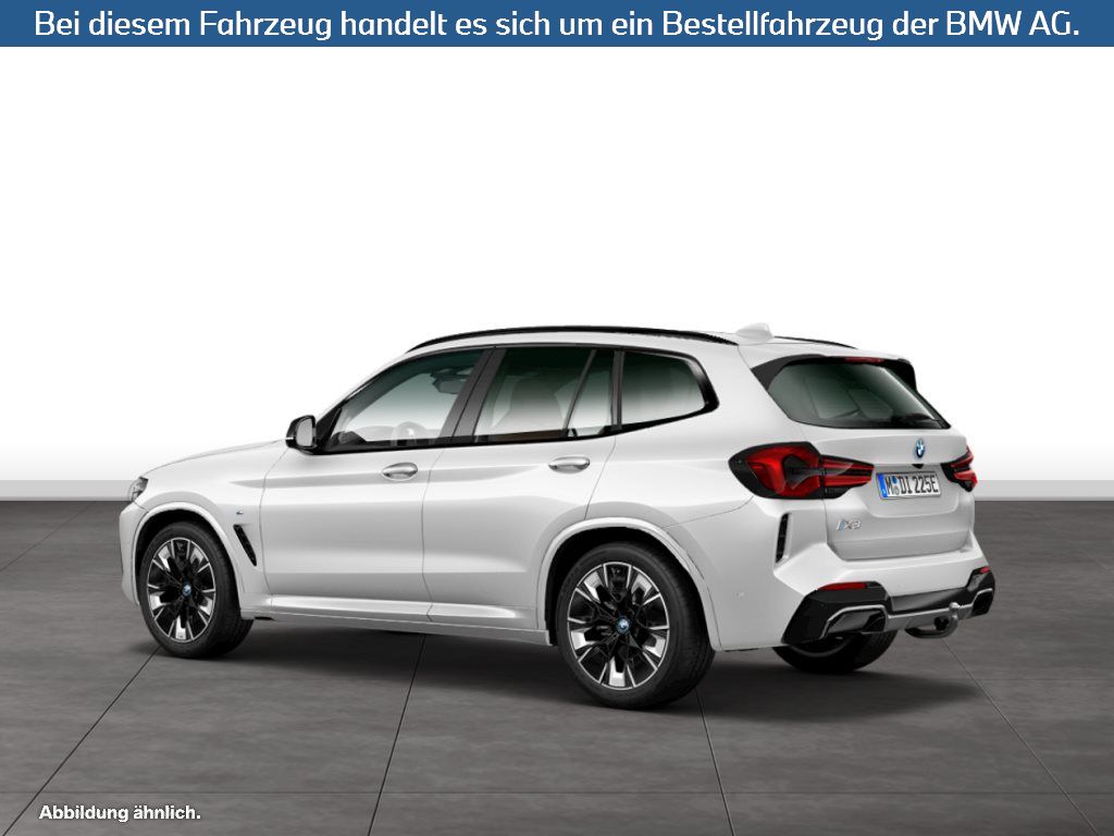 Fahrzeugabbildung BMW iX3 M Sport