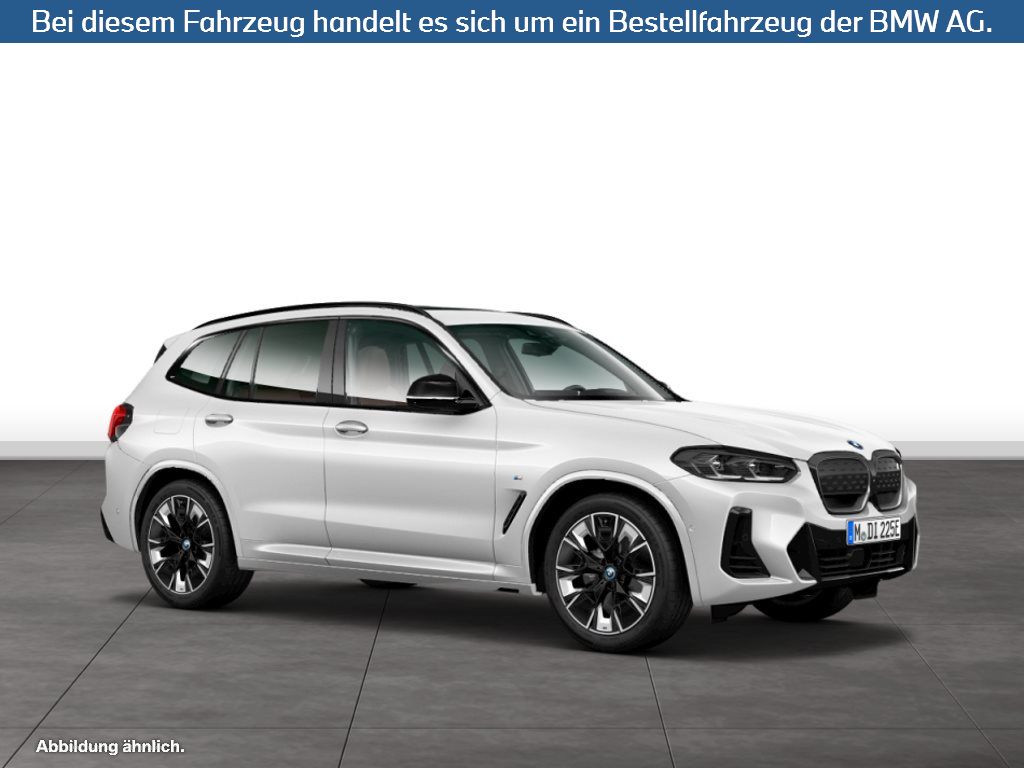 Fahrzeugabbildung BMW iX3 M Sport