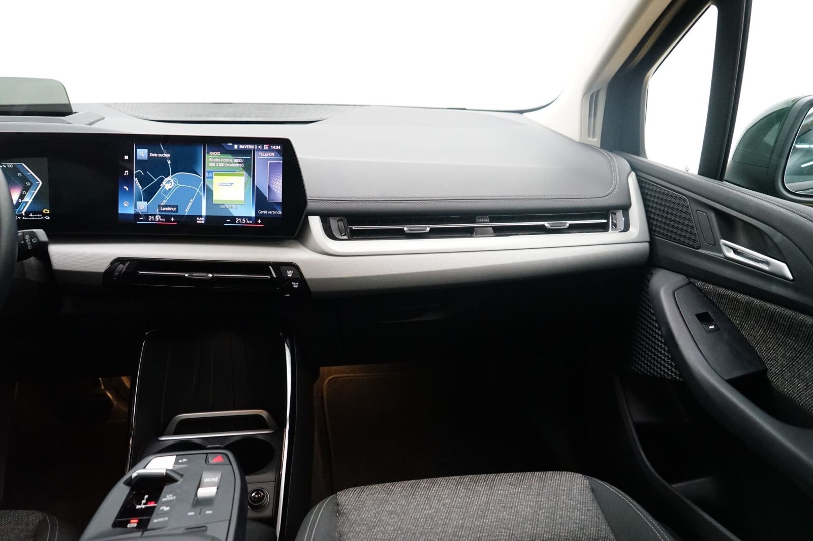 Fahrzeugabbildung BMW 225e xDrive Active Tourer [LC Prof., Pano, AHK]