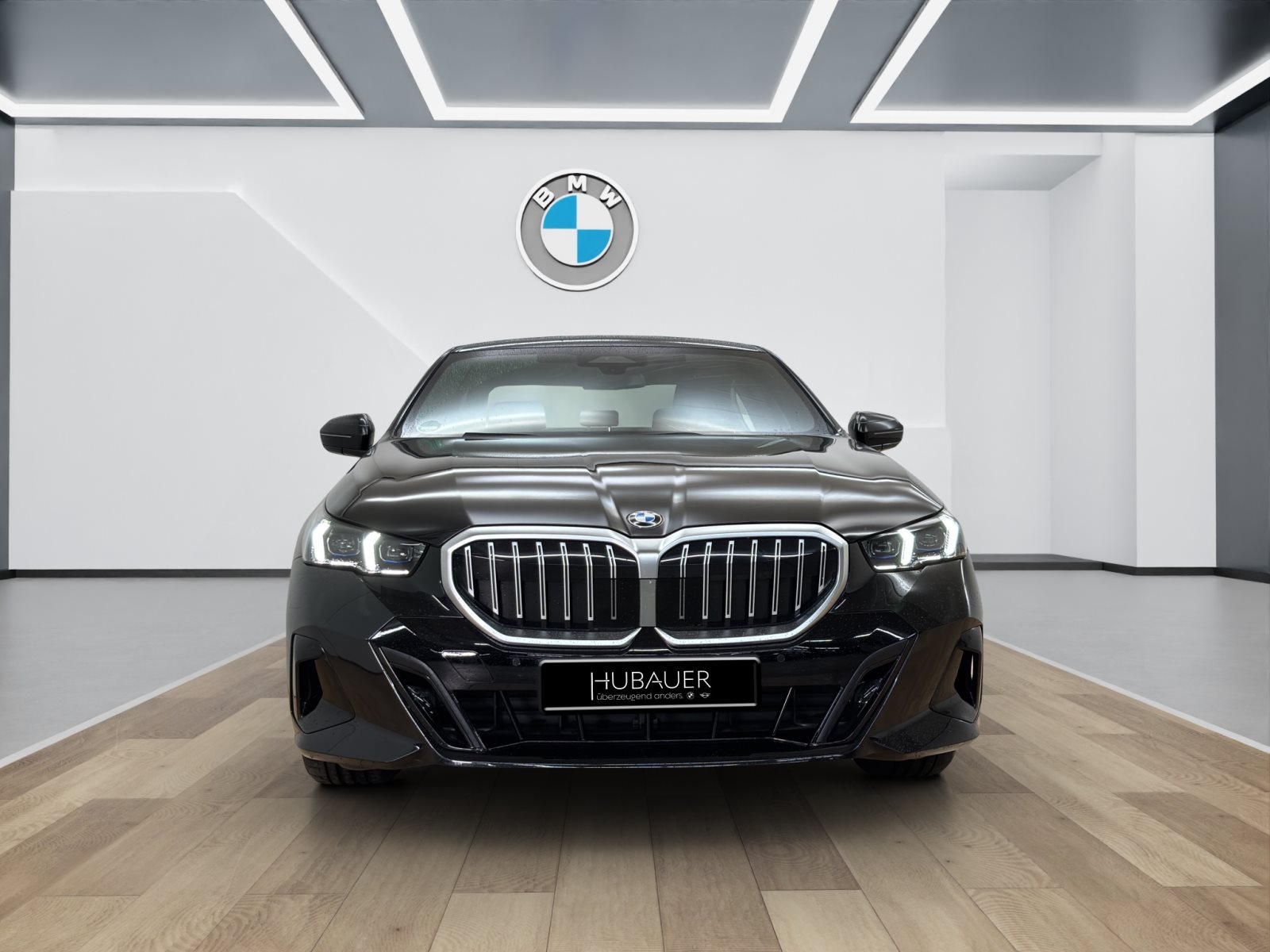 Fahrzeugabbildung BMW 520d Limousine [M Sport, ACC, RFK, h&k Sound]