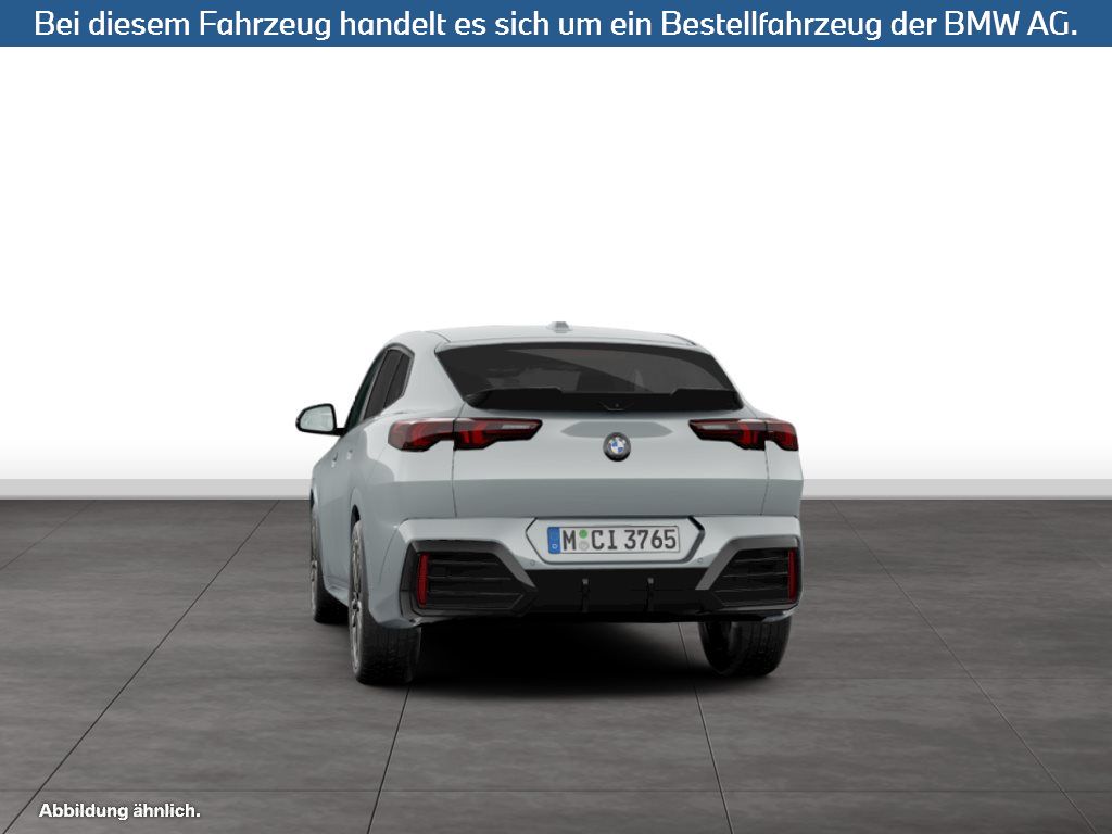 Fahrzeugabbildung BMW X2 sDrive18d