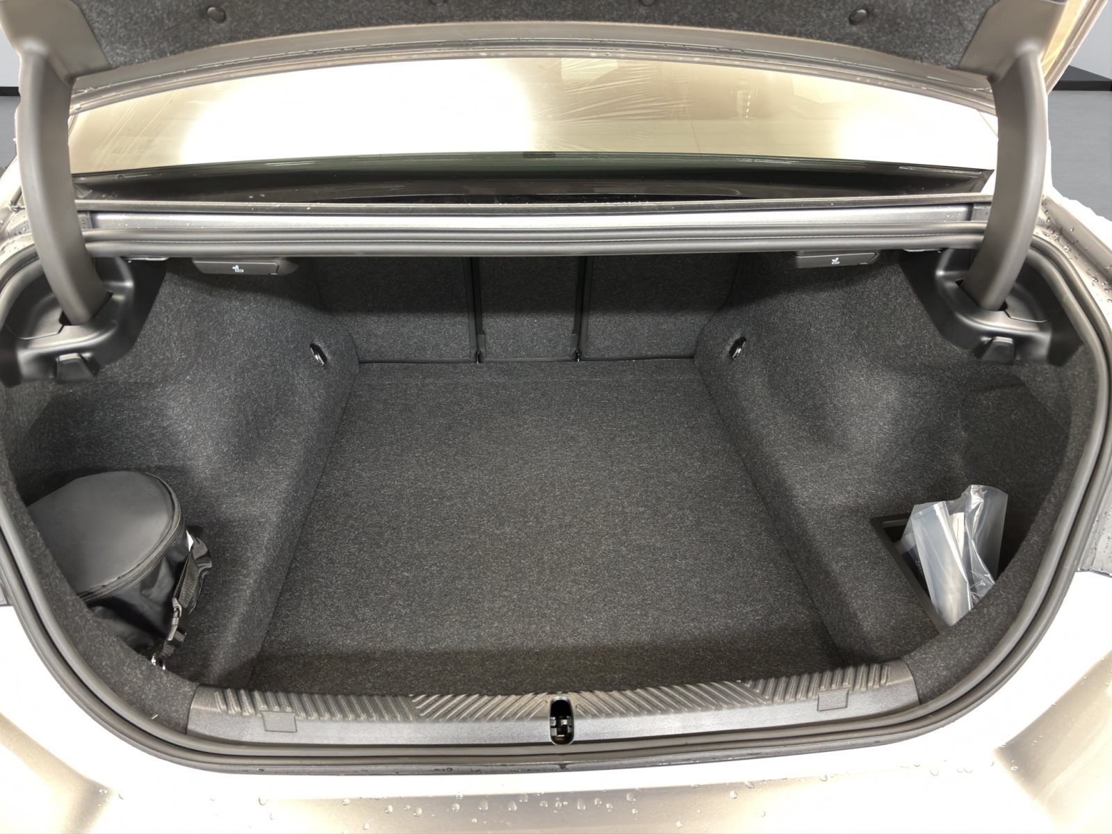 Fahrzeugabbildung BMW 540d xDrive Limousine [M Sport Pro, HUD, AHK, ACC]