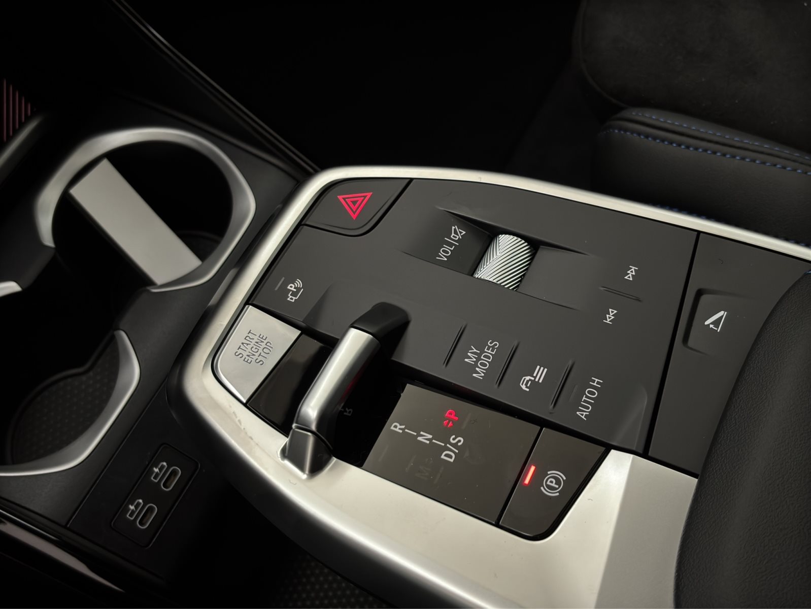 Fahrzeugabbildung BMW X1 sDrive20i [M Sport, ACC, RFK, AHK, 18 LMR]