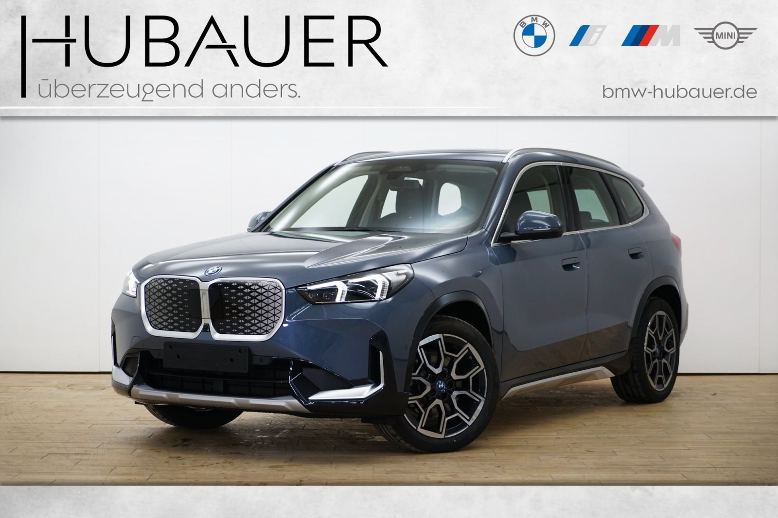 BMW iX1 xDrive30 [xLine, Navi, HUD, AHK, GSD, RFK, ACC]