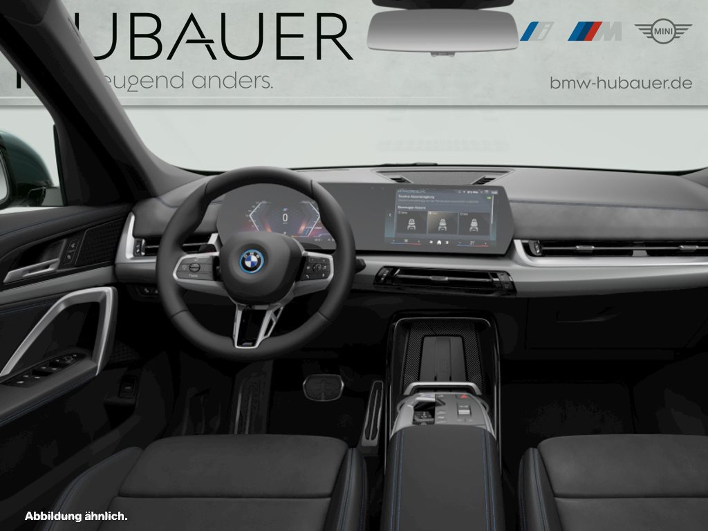 Fahrzeugabbildung BMW iX1 eDrive20 [M Sport Pro, AHK, ACC, 19 LMR, RFK]