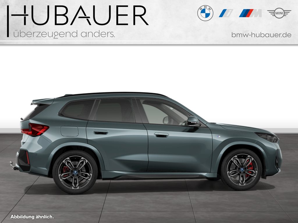 Fahrzeugabbildung BMW iX1 eDrive20 [M Sport Pro, AHK, ACC, 19 LMR, RFK]