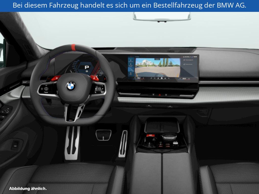 Fahrzeugabbildung BMW M5 Limousine