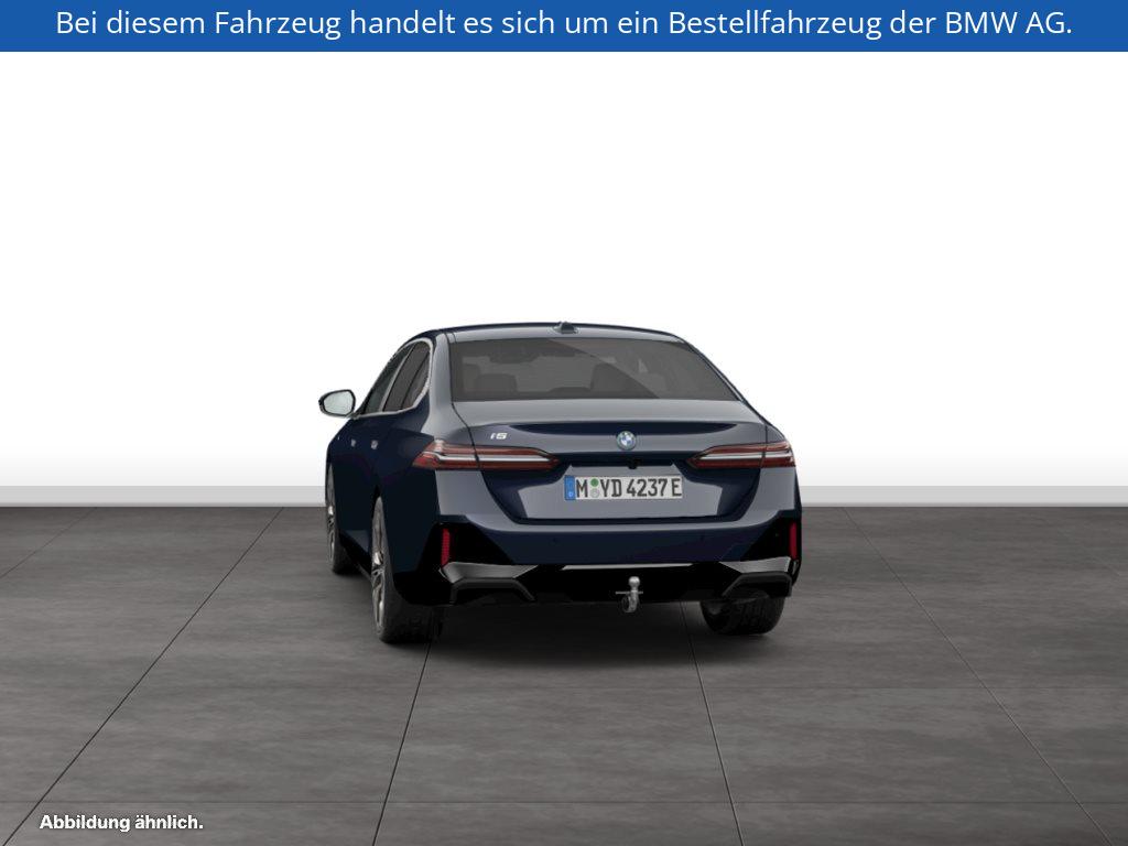 Fahrzeugabbildung BMW i5 xDrive40 Limousine