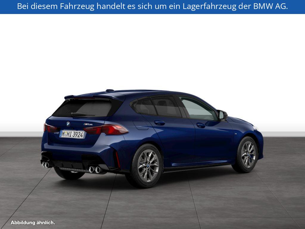 Fahrzeugabbildung BMW M135 xDrive
