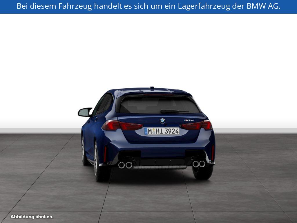 Fahrzeugabbildung BMW M135 xDrive