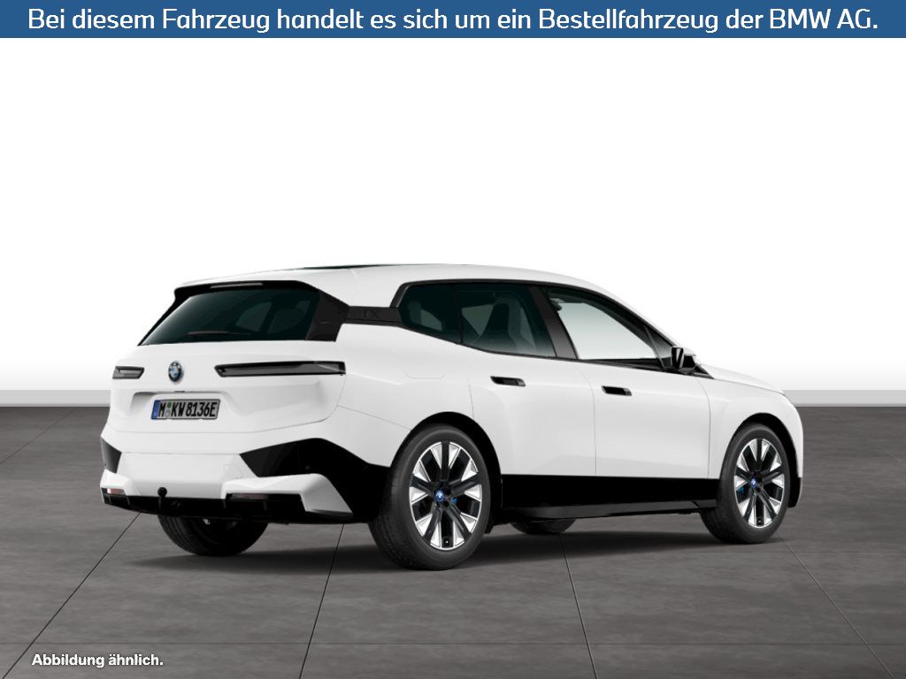 Fahrzeugabbildung BMW iX xDrive40
