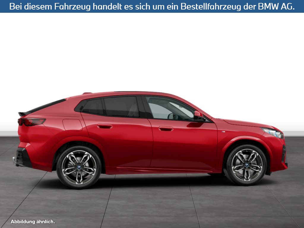 Fahrzeugabbildung BMW iX2 xDrive30