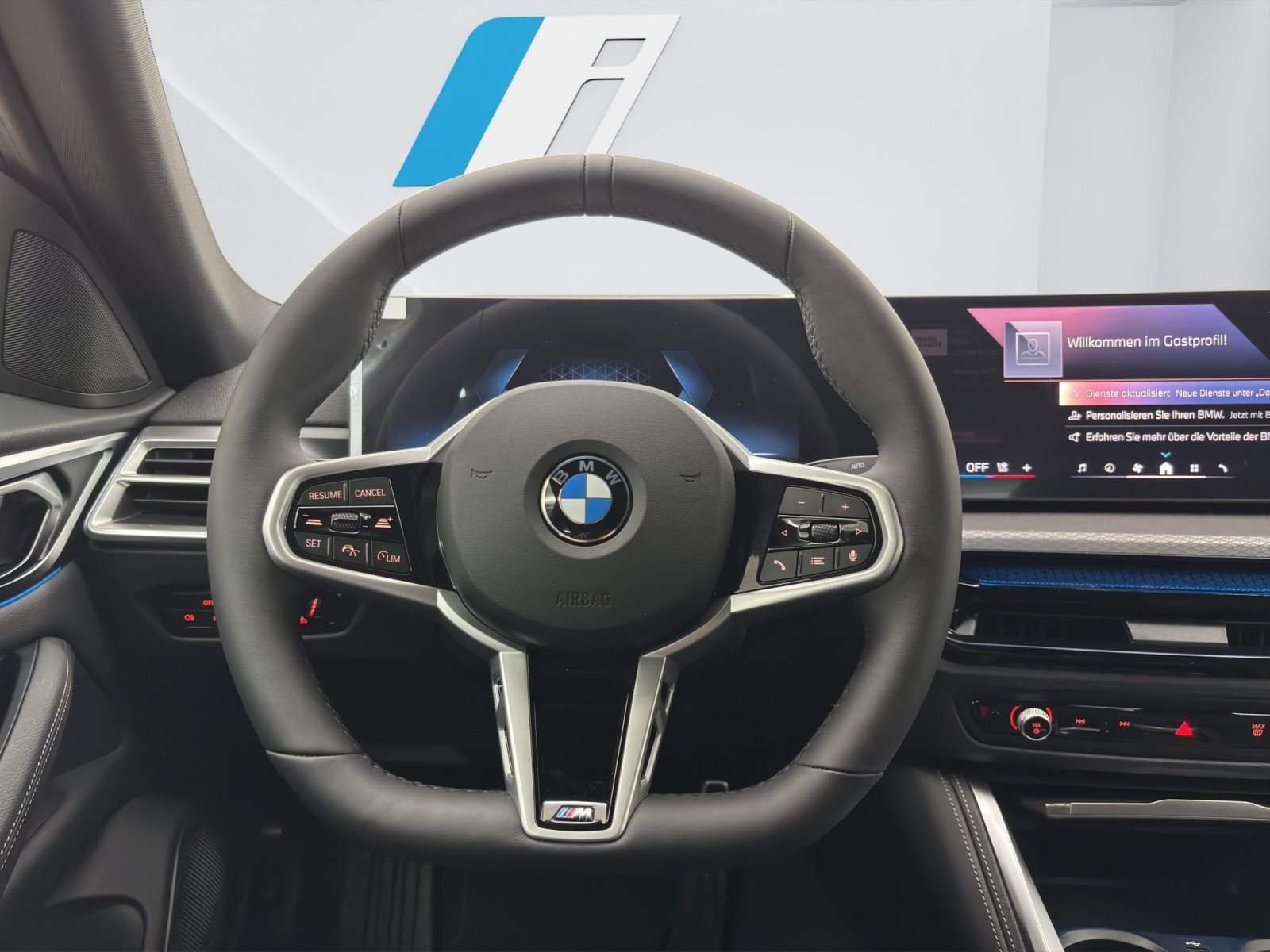 Fahrzeugabbildung BMW i4 eDrive40 [M Sport, LC Plus, AHK, ACC, RFK]