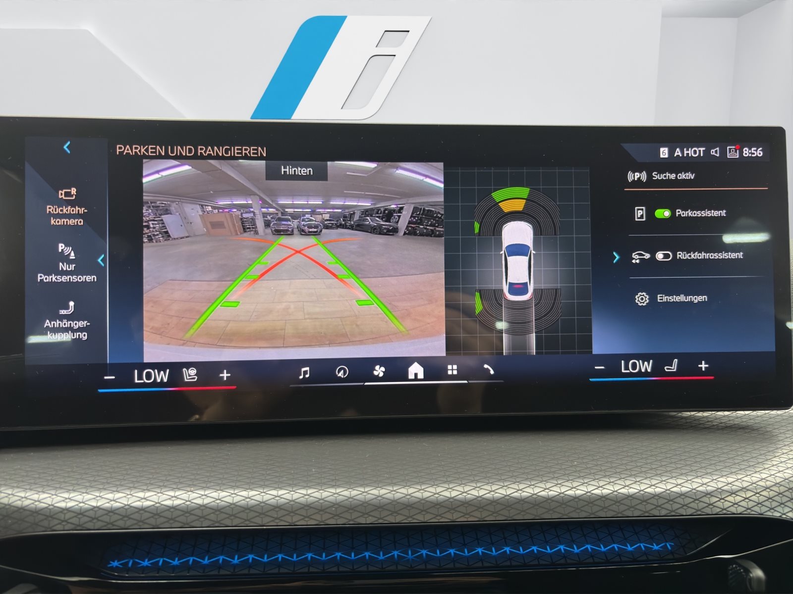 Fahrzeugabbildung BMW i4 eDrive40 [M Sport, LC Plus, AHK, ACC, RFK]