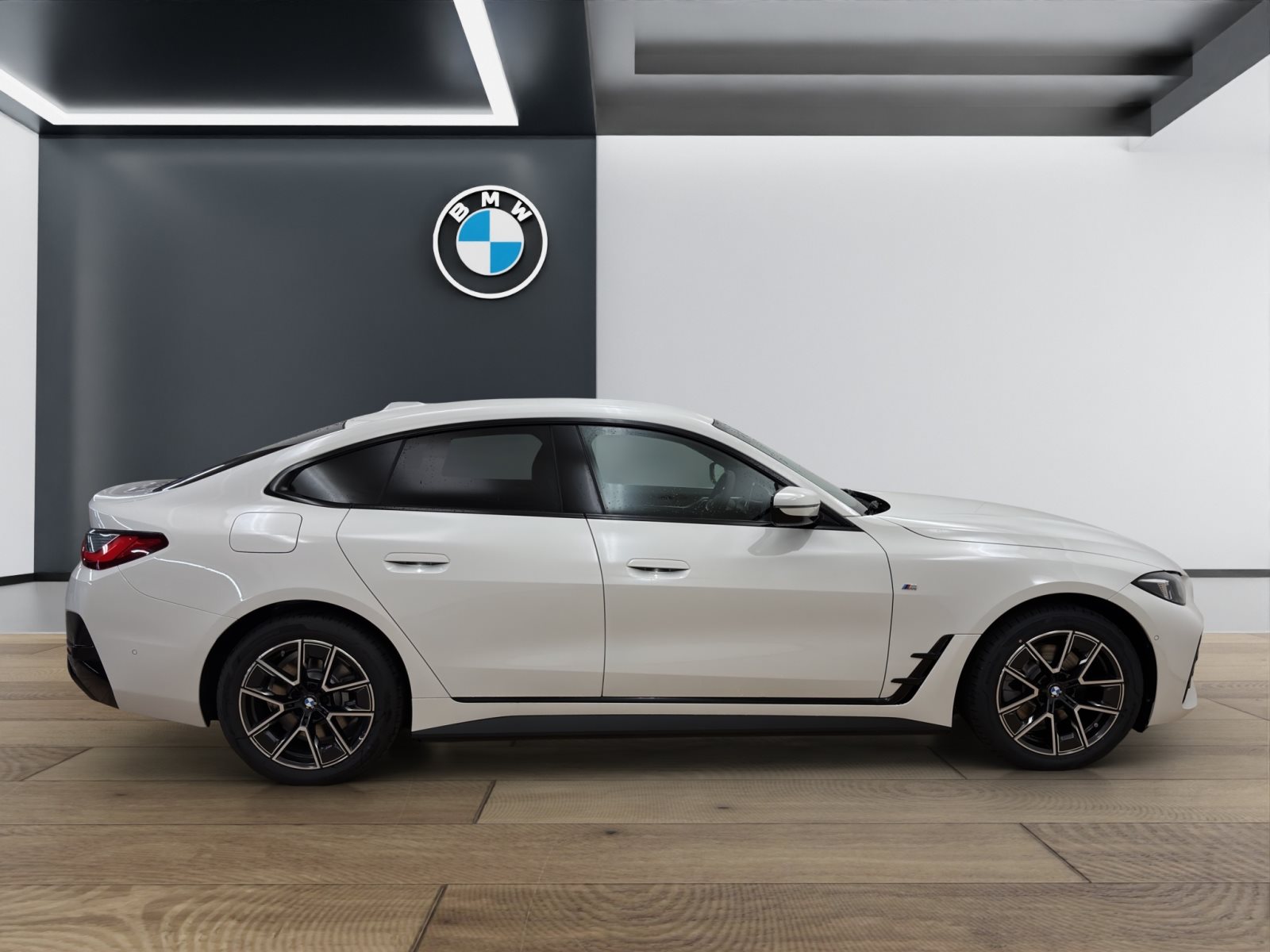 Fahrzeugabbildung BMW i4 eDrive40 [M Sport, LC Plus, AHK, ACC, RFK]
