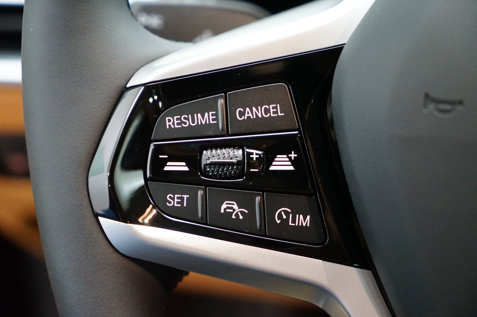 Fahrzeugabbildung BMW i4 eDrive35 [Sport Line, Navi, AHK, ACC, RFK, SHZ]