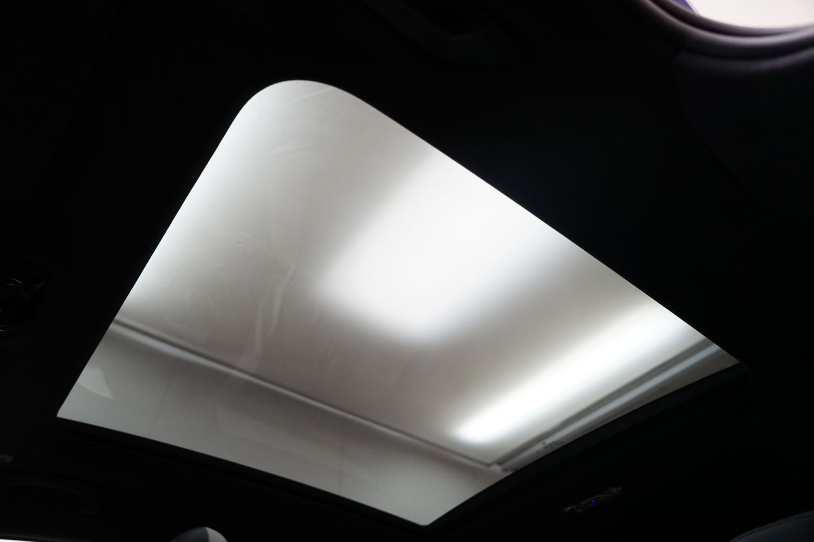 Fahrzeugabbildung BMW M5 Limousine [HUD, AHK, ACC, B&W Sound, RFK]
