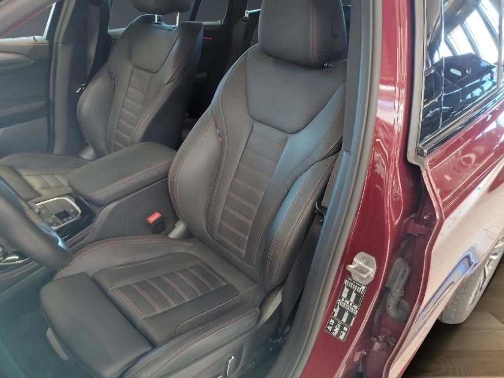 Fahrzeugabbildung BMW X4 xDrive30d [M Sport, Pano, AHK, Standhz., 20 ]
