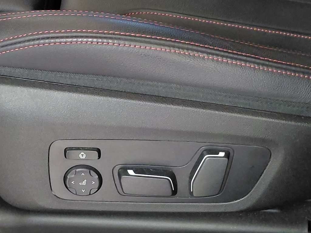 Fahrzeugabbildung BMW X4 xDrive30d [M Sport, Pano, AHK, Standhz., 20 ]
