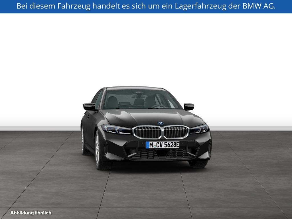 Fahrzeugabbildung BMW 330e xDrive Limousine