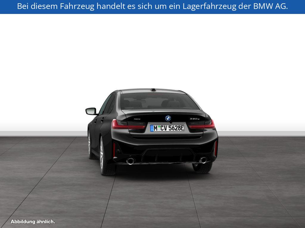 Fahrzeugabbildung BMW 330e xDrive Limousine