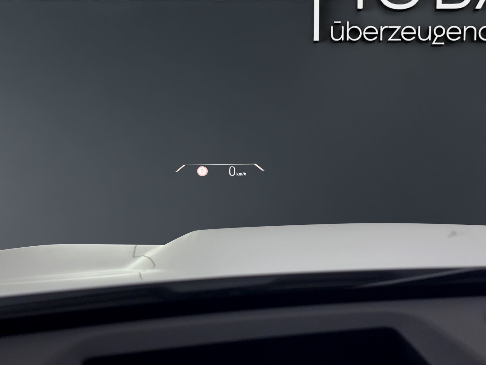 Fahrzeugabbildung BMW X1 sDrive20i [M Sport, HUD, AHK, ACC, Sitze elektr.]
