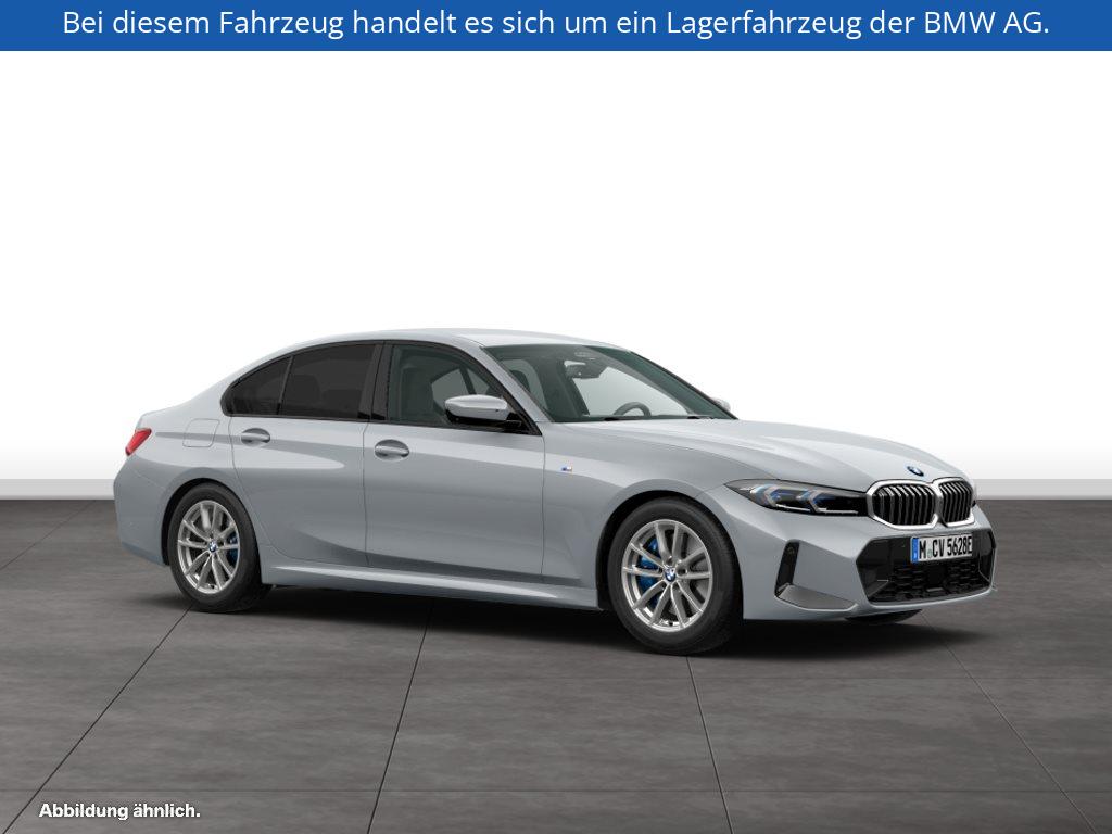 Fahrzeugabbildung BMW 330e Limousine