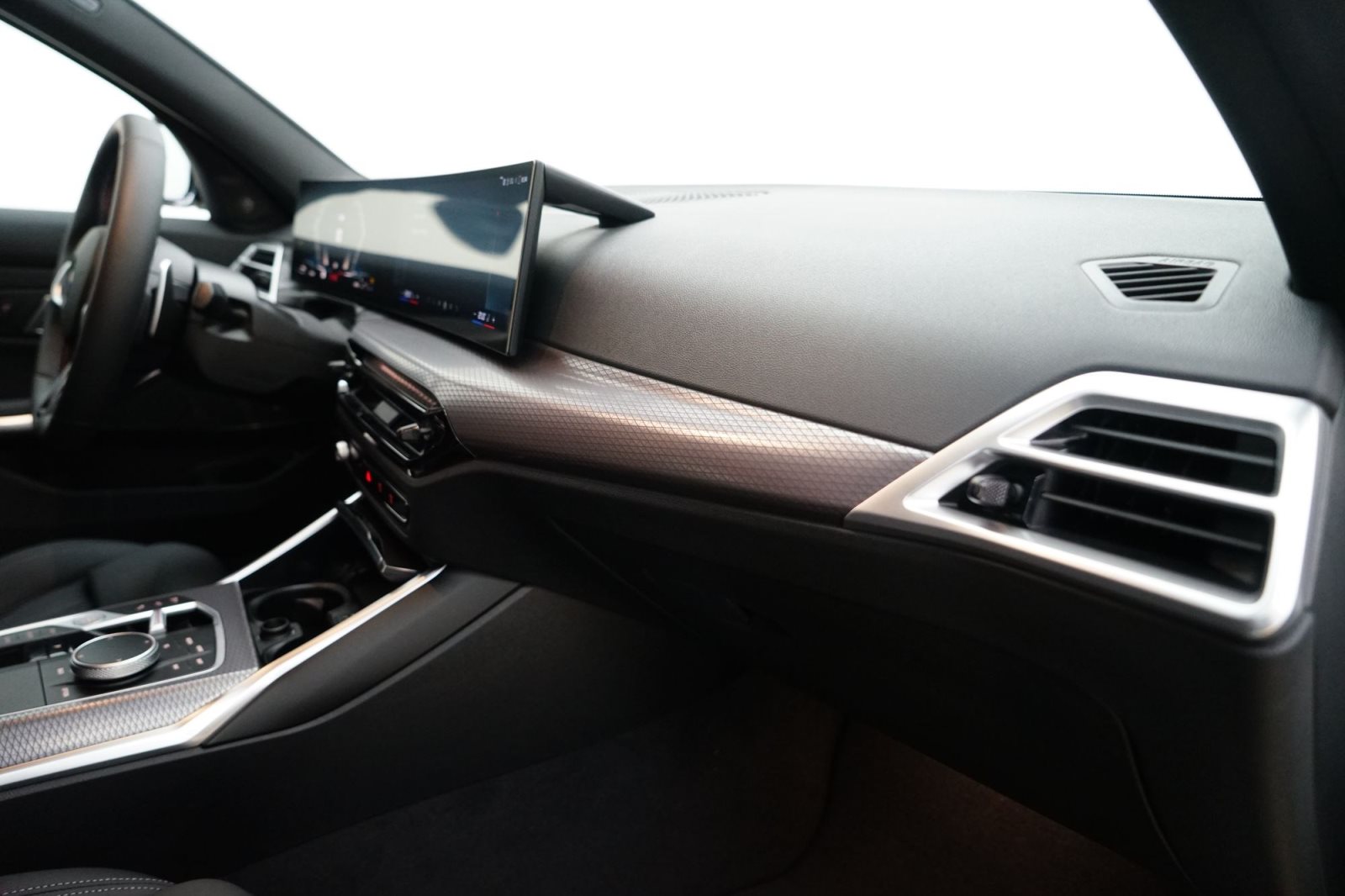 Fahrzeugabbildung BMW M340d xDrive Touring [HUD, ACC, AHK, GSD, 19 LMR]